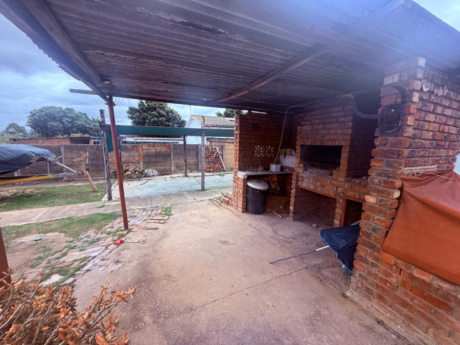 3 Bedroom Property for Sale in Bothasrus Eastern Cape